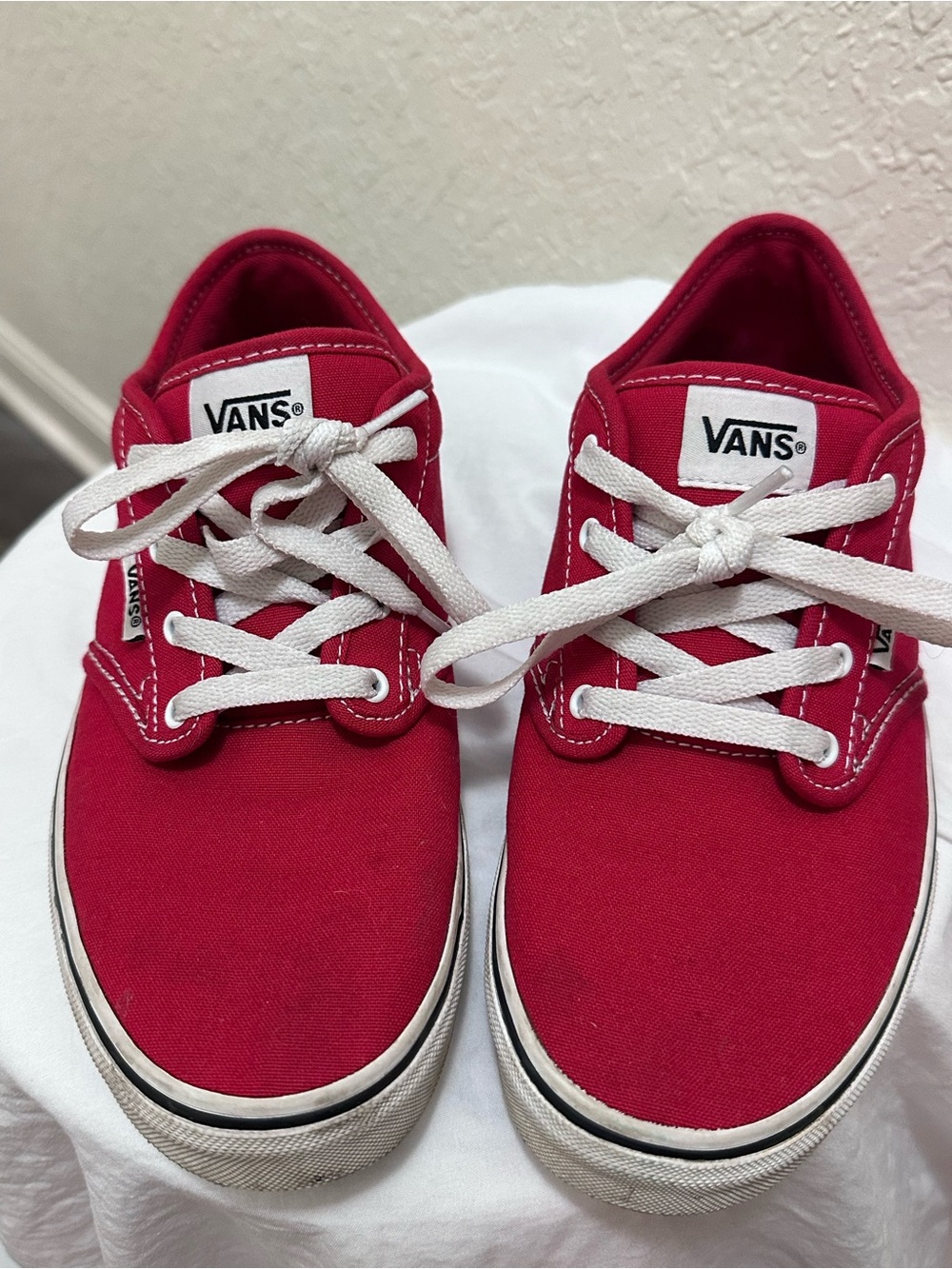Vans Authentic Red Canvas Lace-Up Sneakers Women’s Size US Youth 6 Unisex